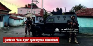 YAKLAŞIK 300 POLİSİN KATILDIĞI OPERASYONDA SİLAH VE UYUŞTURUCU ELE GEÇİRİLDİ