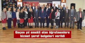 GEÇEN YIL EMEKLİ OLAN ÖĞRETMENLERE HİZMET ŞEREF BELGELERİ VERİLDİ