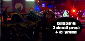 22 PLAKALI OTOMOBİL İLE 59 PLAKALI OTOMOBİL ÇARPIŞTI