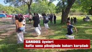 HEM YEDİLER, HEM OYNADILAR; GÜNEŞİN TADINI DOYASIYA ÇIKARDILAR