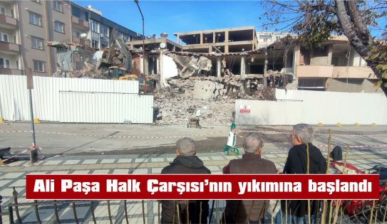 VATANDAŞLAR, YIKIM ÇALIŞMALARINI İZLEDİ