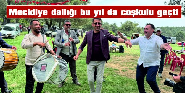 MUHTAR AKÇA, ANNELER GÜNÜ NEDENİYLE ÇEŞTLİ HEDİYELER DE VERDİ