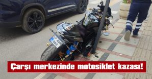 MOTOSİKLET SÜRÜCÜSÜ ELİNDEN YARALANDI